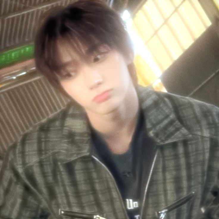SUNGHO-ℂ𝕣𝕒𝕪𝕠𝕟 artwork