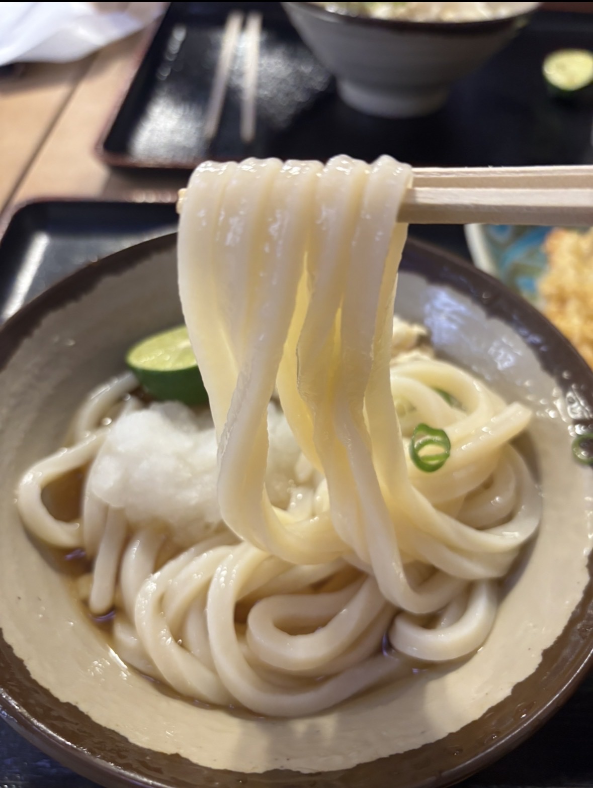うどんDONDON artwork