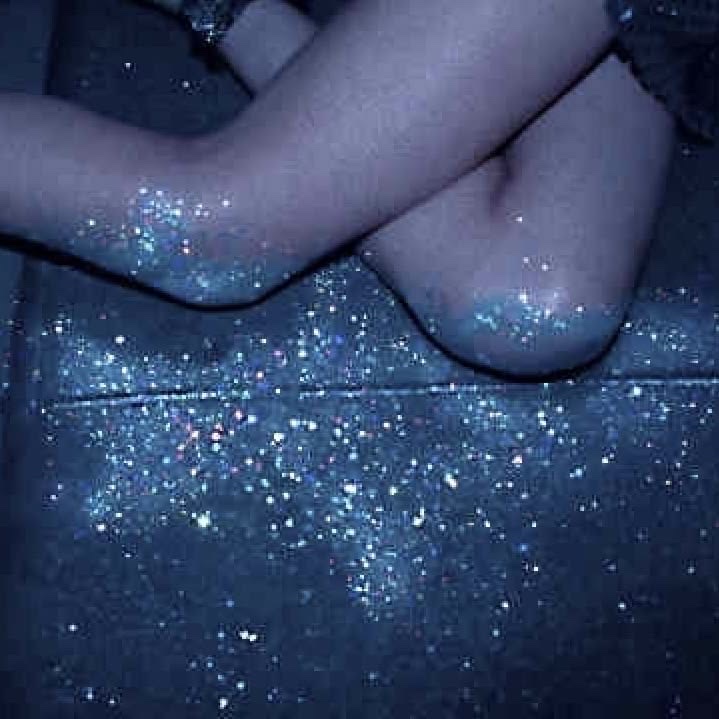 Bloody glitter knees artwork
