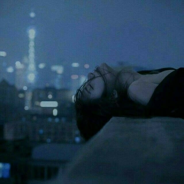 เพลงที่แสนเศร้า The Saddest Song artwork
