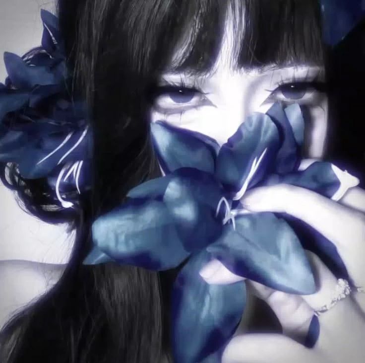 𝑓𝑎𝑣 / 𝑠𝑜𝑛𝑔 𝑎𝑏𝑜𝑢𝑡 𝑚𝑦 𝑓𝑟𝑖𝑒𝑛𝑑𝑠 𝑒𝑡𝑐. (𝐽𝑢𝑠𝑡 𝑚𝑦 𝑓𝑎𝑣𝑜𝑟𝑖𝑡𝑒𝑠)
