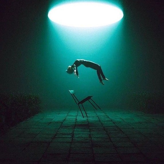 Dissonance (Deluxe): Levitating