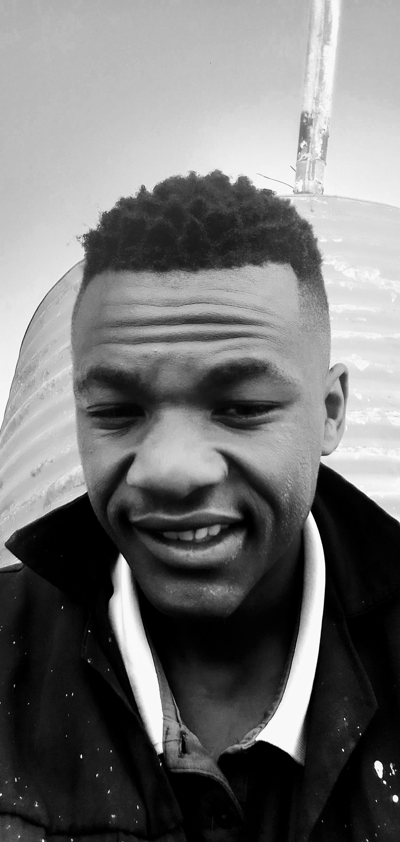 thandile _ft_song_he is the king artwork