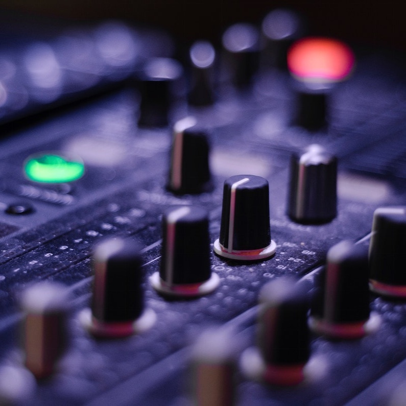 Image for Clubbing (mix of EDM genres)