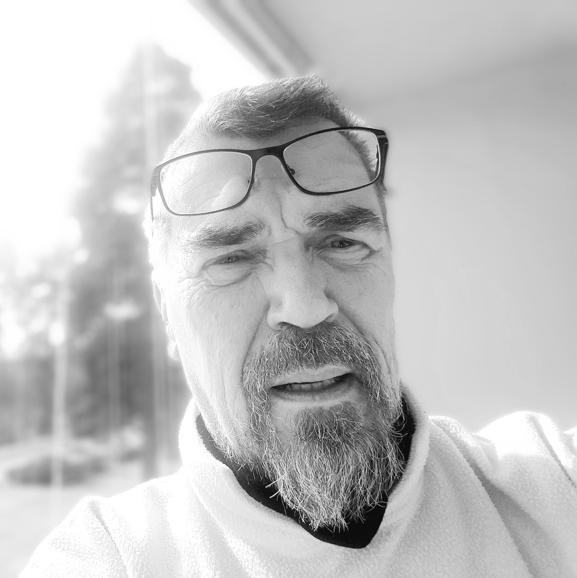 (C) Jouni Sakari  Kemppinen