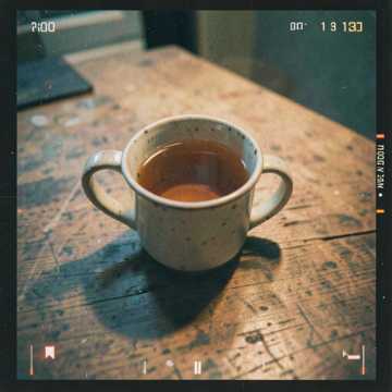 这口酒敬给明天