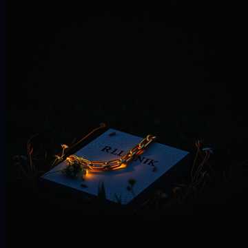 Bury Me With My Chain