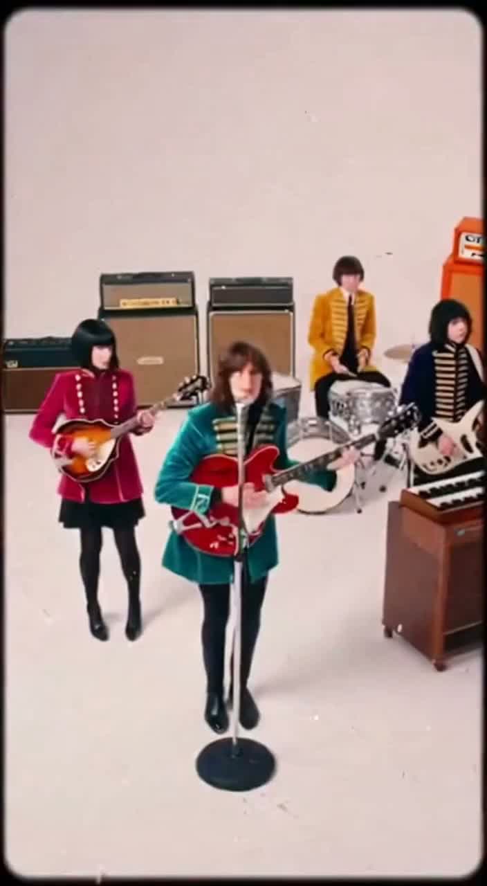 Image for 𝙰𝚕𝚋𝚊𝚝𝚛𝚘𝚜𝚜𝙾𝚕𝚍𝚒𝚎𝚜𝙿𝚊𝚛𝚊𝚍𝚎