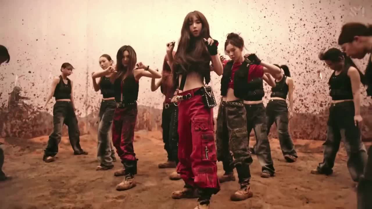 GL1TCH//CL1CK (DIRTY WORK Ver.)–aespa artwork