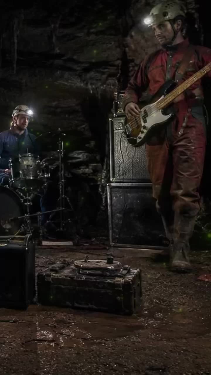 Back to Caves - Intro Part 2 artwork